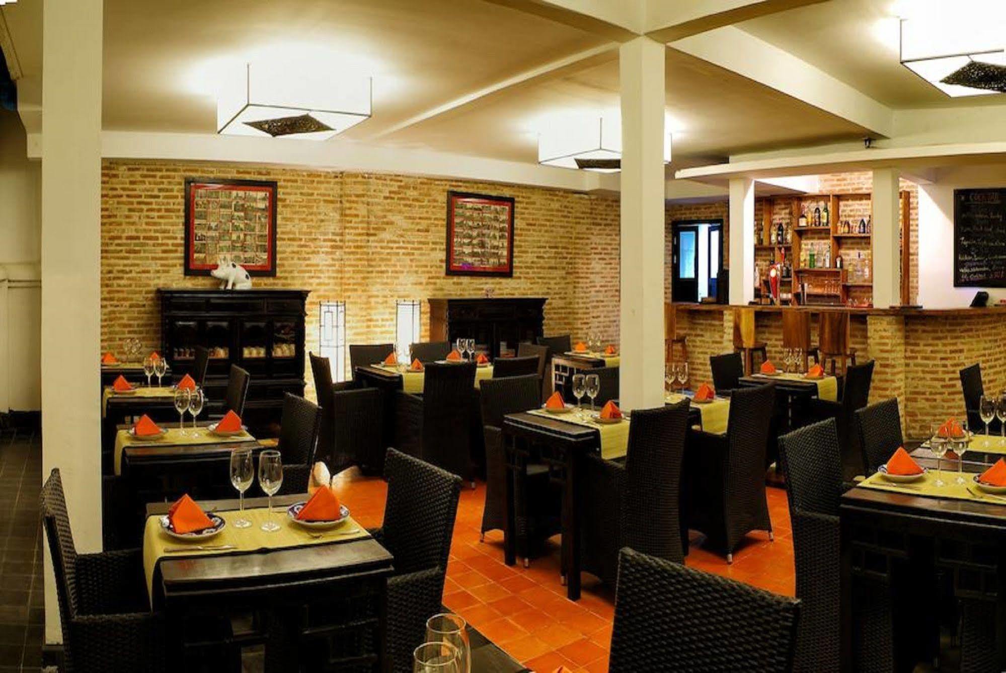 Villa Silk Road Hotel Phnom Penh Zewnętrze zdjęcie