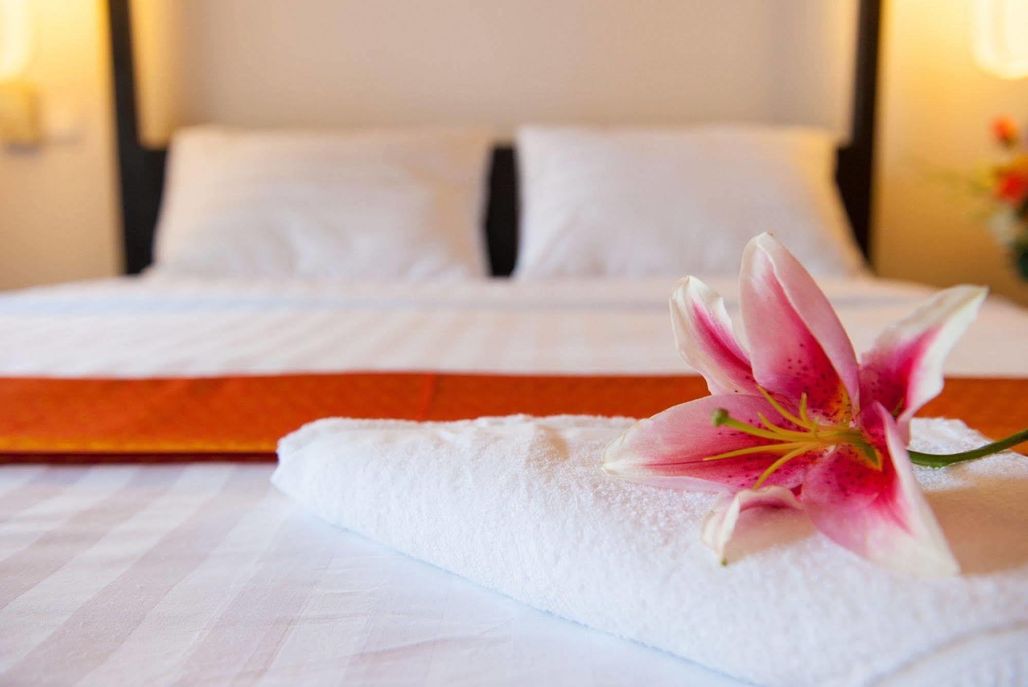 Villa Silk Road Hotel Phnom Penh Zewnętrze zdjęcie